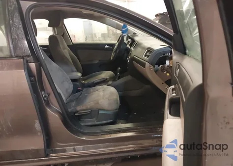 2013 Volkswagen Jetta 2.0L S z USA, uszkodzony, nr VIN 3VW1K7AJ9DM268589